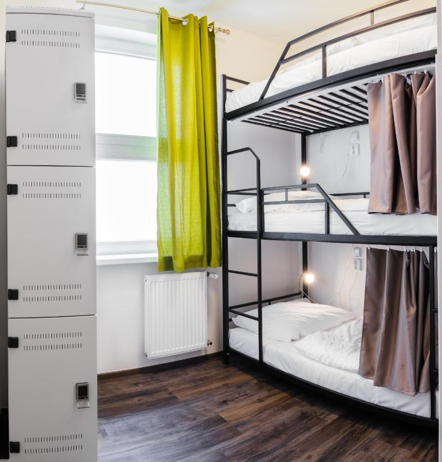 Hostel Mandarinka Прага Екстериор снимка