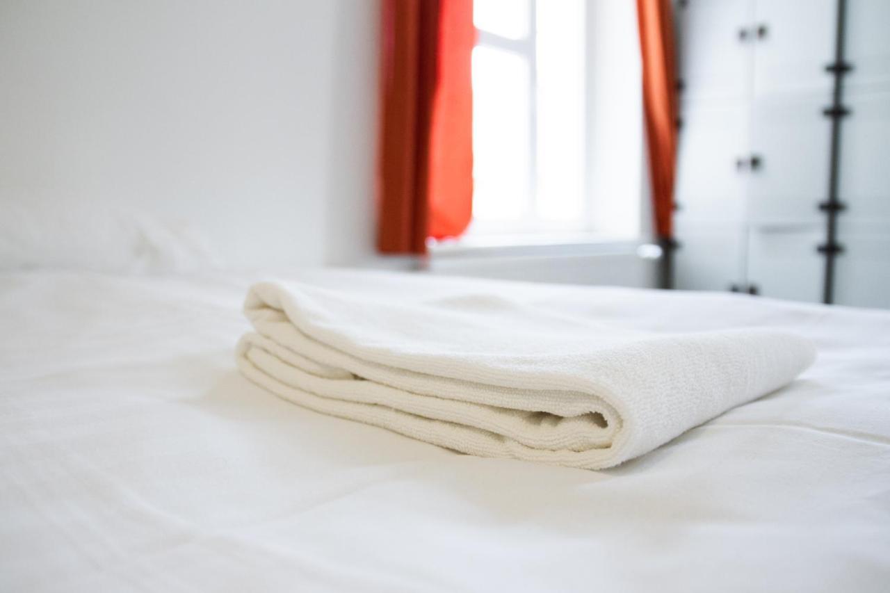 Hostel Mandarinka Прага Екстериор снимка