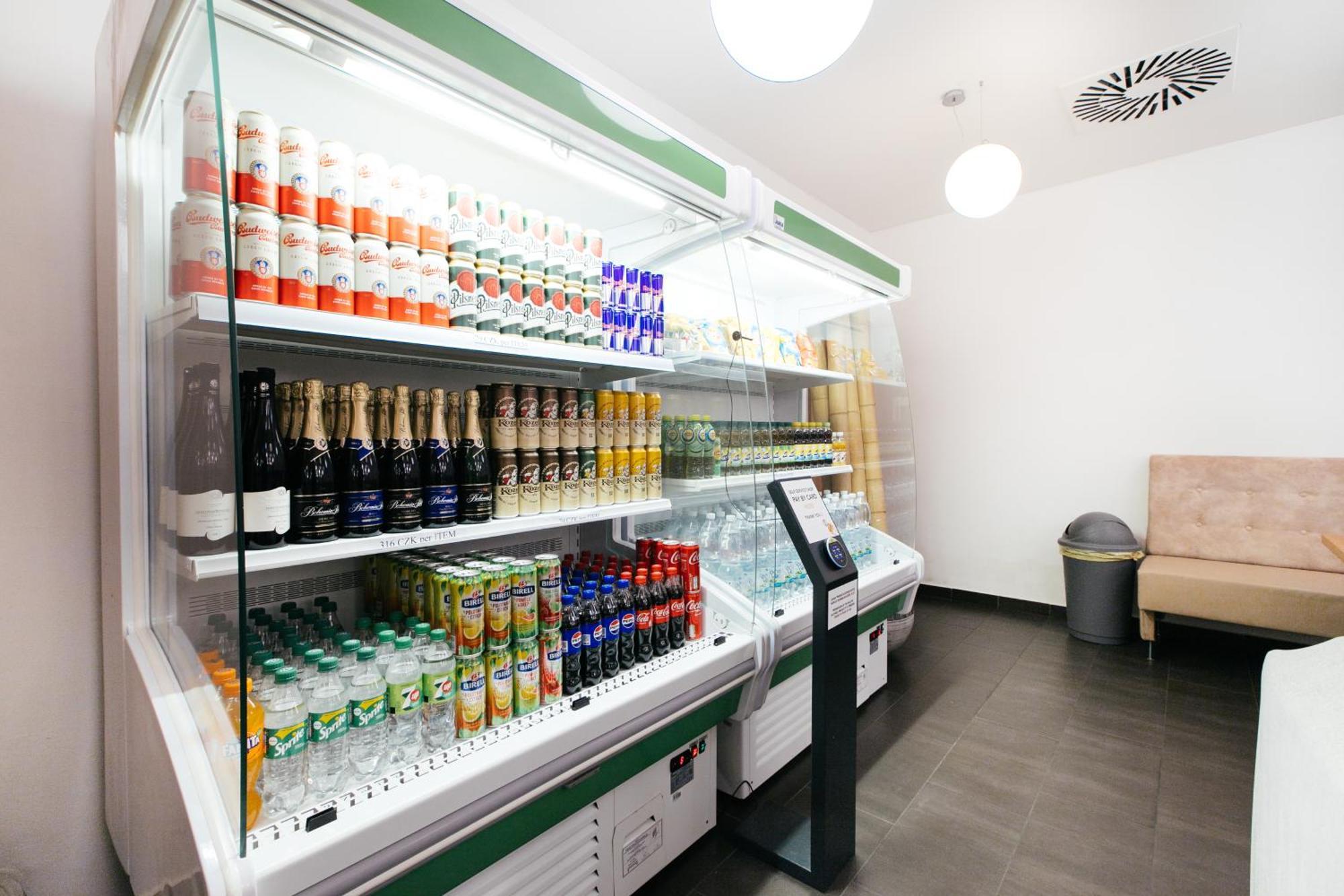Hostel Mandarinka Прага Екстериор снимка