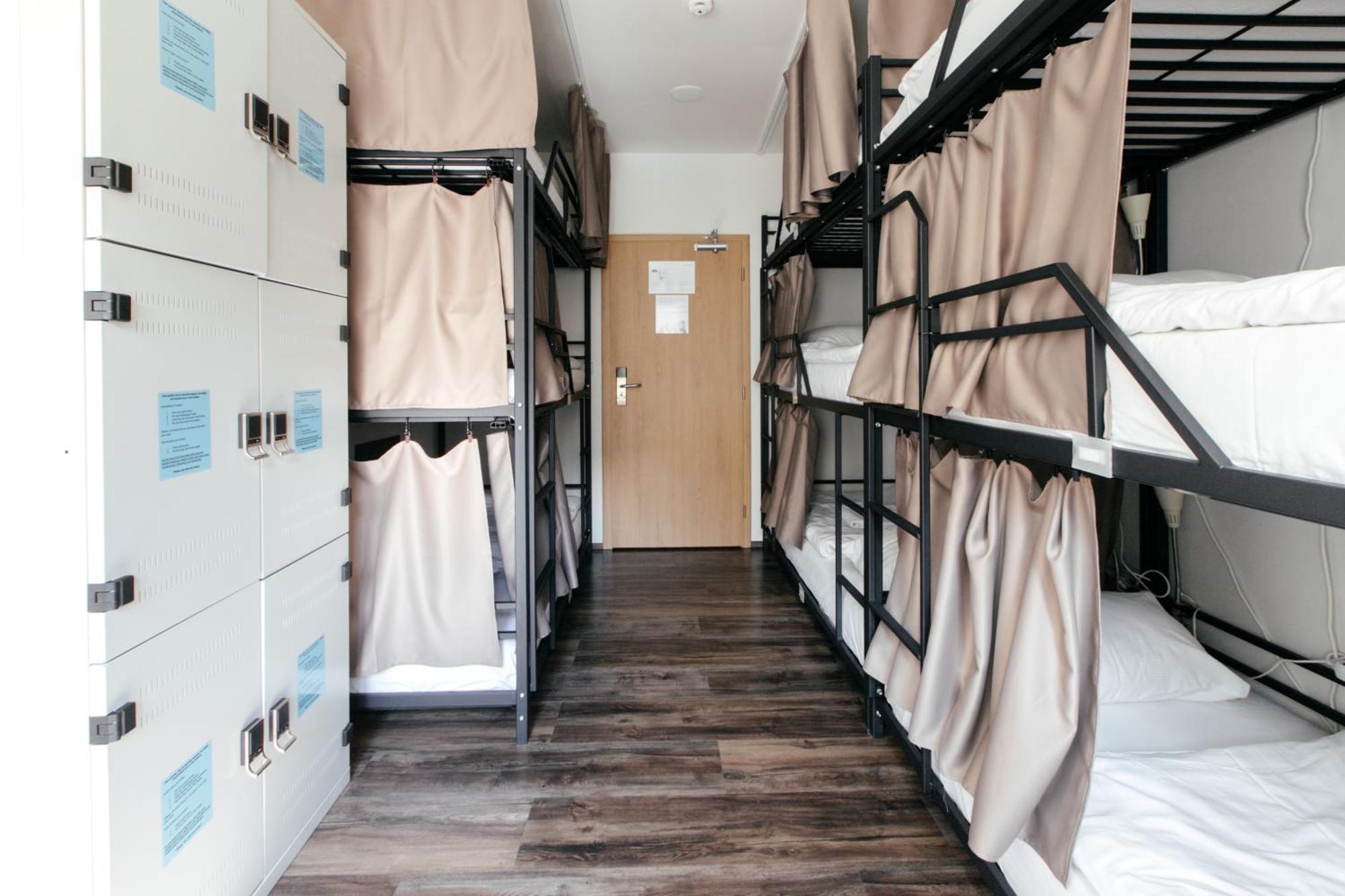 Hostel Mandarinka Прага Екстериор снимка