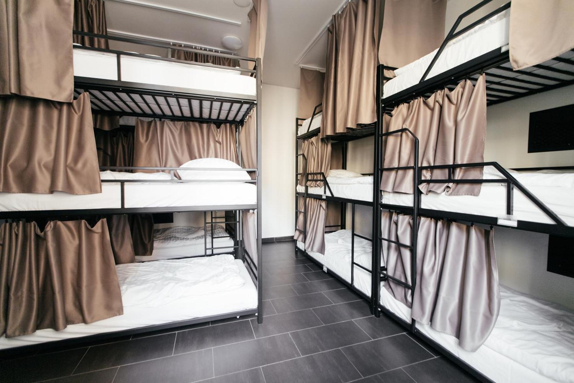 Hostel Mandarinka Прага Екстериор снимка