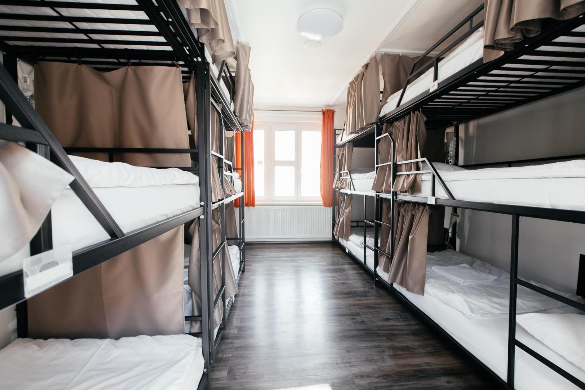 Hostel Mandarinka Прага Екстериор снимка